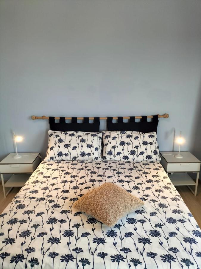 Attico Con Vista Mozzafiato Lägenhet Bordighera Exteriör bild