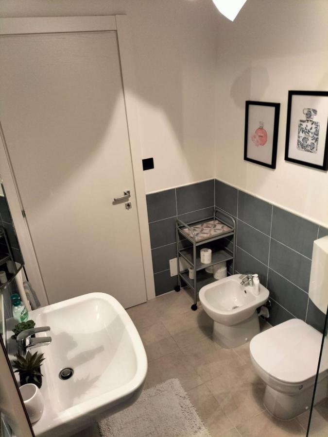 Attico Con Vista Mozzafiato Lägenhet Bordighera Exteriör bild