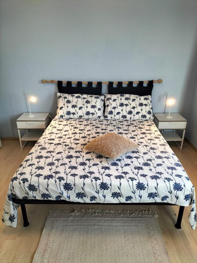 Attico Con Vista Mozzafiato Lägenhet Bordighera Exteriör bild